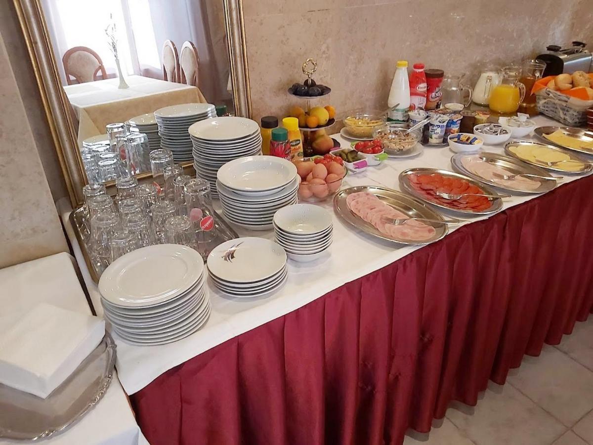 Apartments Palma Bed & Breakfast เมดูลิน ภายนอก รูปภาพ