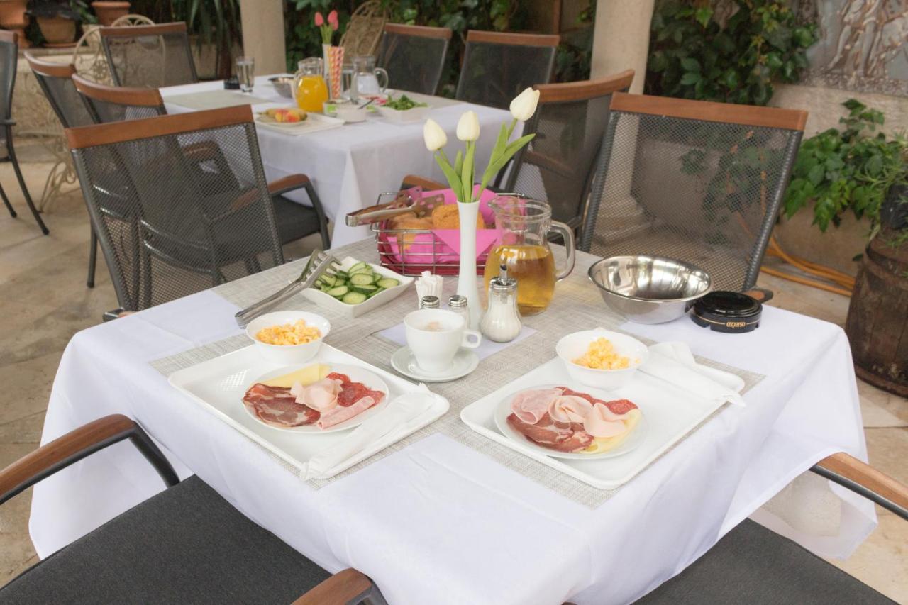 Apartments Palma Bed & Breakfast เมดูลิน ภายนอก รูปภาพ
