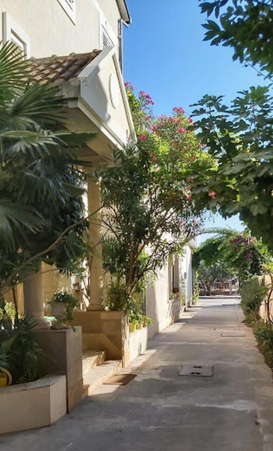 Apartments Palma Bed & Breakfast เมดูลิน ภายนอก รูปภาพ