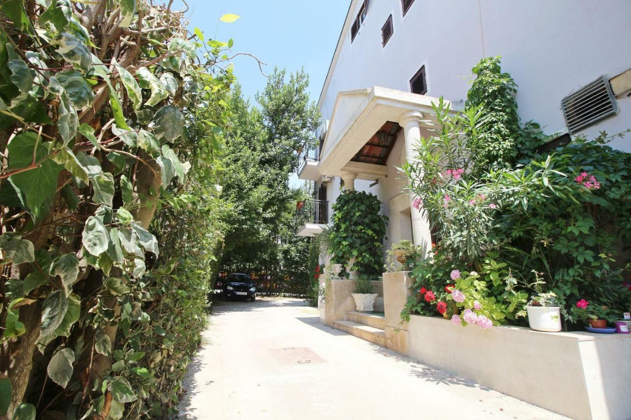 Apartments Palma Bed & Breakfast เมดูลิน ภายนอก รูปภาพ